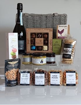 Picture of PROSECCO & TREATS HAMPER